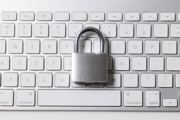 パソコン　セキュリティー