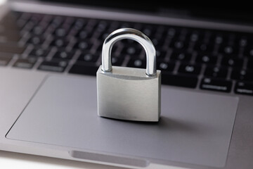 パソコン　セキュリティー