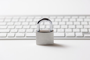 パソコン　セキュリティー