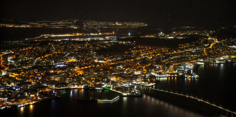 Fototapeta premium view of tromso at night