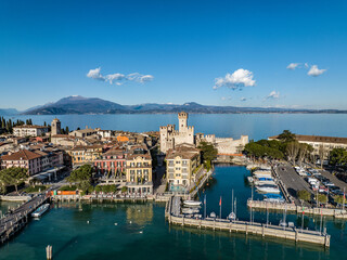 Sirmione, lago di garda, castello, primavera