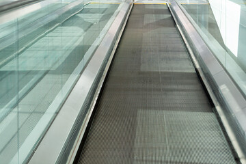 Fototapeta premium Moving Walkways in Grocery Store for Easy Shopping
