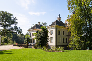 Fototapeta na wymiar Castle de Haere in the wooded area near the river IJssel in Olst in the Netherlands.