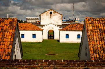 Imponente e histórica, a Fortaleza de São José de Macapá é um verdadeiro tesouro arquitetônico do Brasil.