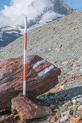 Wanderwegmarkierung ob Zermatt, Wallis, Schweiz