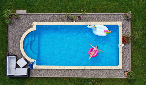 Swimmingpool Luftbild
