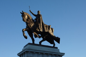 Saint Louis Statue