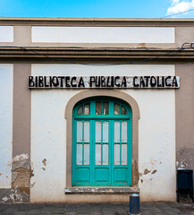 Fassadendetail, Türen und Fenster  an den Wohnhäusern in Teguise, Lanzarote, Kanarische Inseln, Spanien