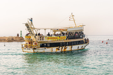 passeio de barco no Porto de Jafa, Israel