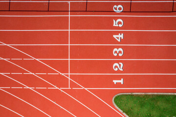Red track starting line up numbers