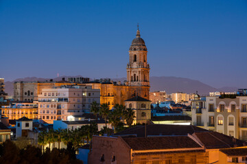 Fototapeta premium Cathedral of Malaga before sunrise