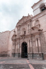 Fototapeta na wymiar Baroque church, Temple of the Compañia de Jesus of Arequipa
