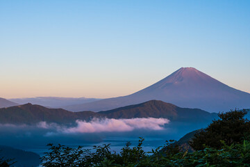 Fototapeta premium 富士山と芦ノ湖