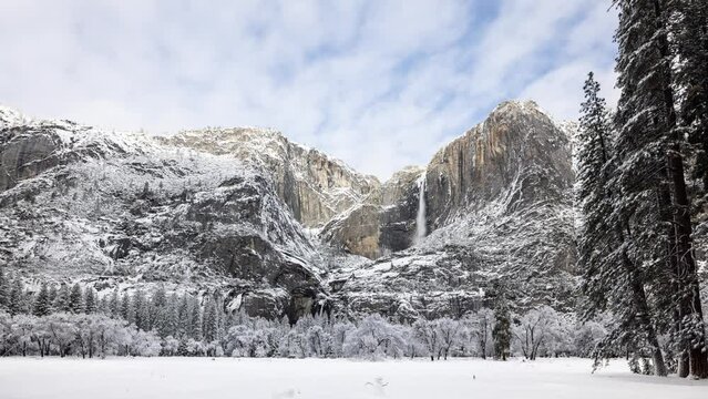Time lapse of a snowy winter landscape in Yosemite National Park