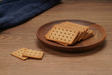 A stack of coffee flavored crackers