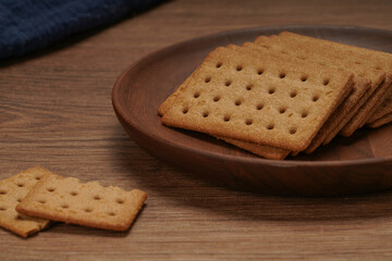 A stack of coffee flavored crackers