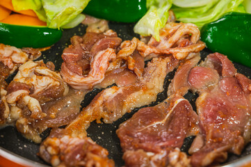 フライパンで焼くジンギスカン