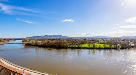 Fototapeta na wymiar Panorama sur la Saône depuis Trévoux