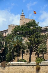 Fototapeta na wymiar Vistas del Palacio de la Almudaina, Palma de Mallorca
