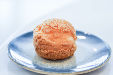 choux cream or cream puff, eclair