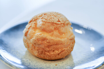 choux cream or cream puff, eclair