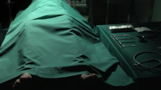 Emergency seizures occur in the operating room.