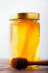 Honig im Glas