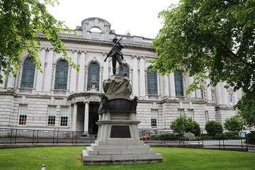 Belfast City Hall in Northern Ireland in the foreground the Boer War Memorial Royal Irish Rifles 