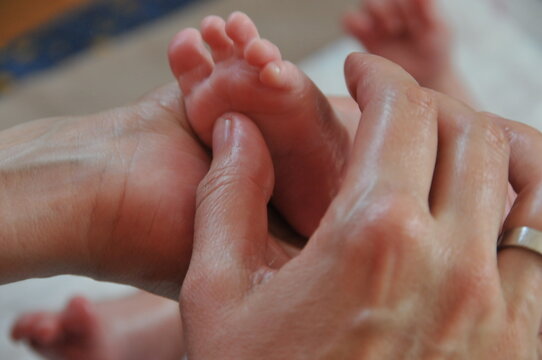 Baby Foot Reflexology Massage With Oil