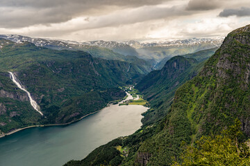Fototapeta premium landscape with lake and mountains