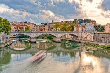 Fototapeta na wymiar Vittorio Emanuele II bridge in Rome Italy