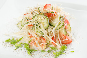 salad with shrimp and avocado