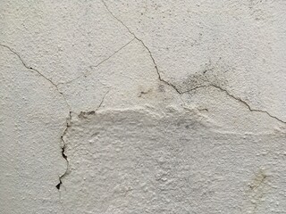 cracked wall