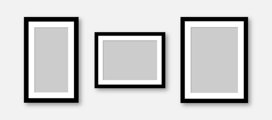  Realistic picture frame vector icons set
