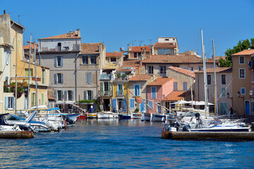 Découverte de la ville de Martigues, surnommée la "Venise Provençale"