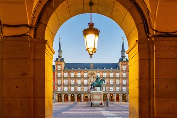 Tableaux ronds sur plexiglas Anti-reflet Madrid Old town Madrid, Spain's Plaza Mayor