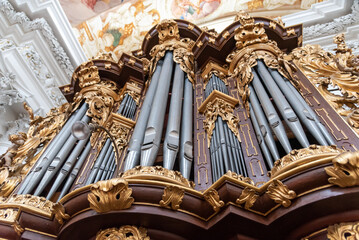 Organ in the basilica of St. Florian - obrazy, fototapety, plakaty