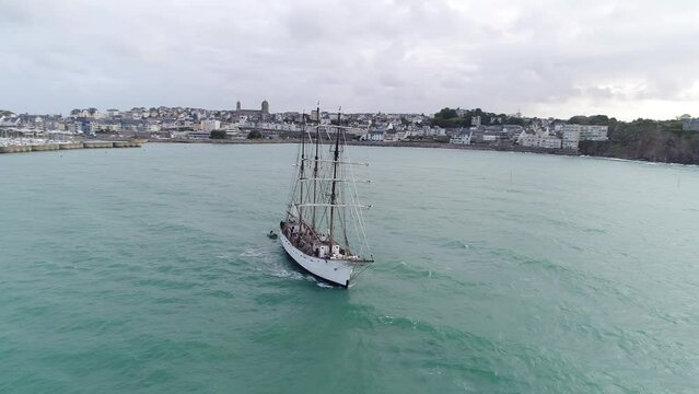 Bateau Le Marit&eacute; entre Granville et les Iles Chausey