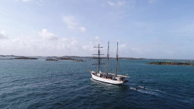 Bateau Le Marit&eacute; entre Granville et les Iles Chausey