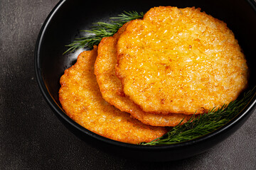 potato pancakes with sour cream