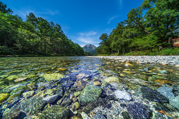 夏の上高地　梓川と焼岳【長野県・松本市】　
Kamikōchi in summer. Azusa River...