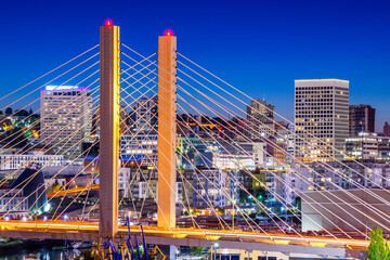 Obraz premium Tacoma, Washington, USA cityscape with East 21st Street Bridge