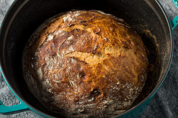 Traditional No Knead Peasant Bread