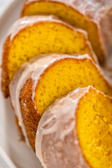 Simple vanilla bundt cake from box cake