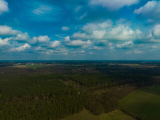 Obraz premium Landschaft bei blauem Himmel