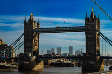 Fototapeta na wymiar The extraordinary Tower Bridge in London, UK