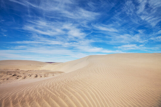 Sand dunes © Galyna Andrushko
