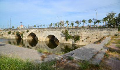 Fototapeta na wymiar The Justinian Bridge in Tarsus, Turkey, was built by the Byzantines in the 6th century.