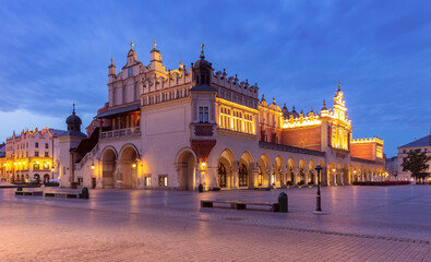 Fototapeta na wymiar Krakow. The building of cloth rows in the central square.