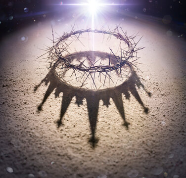 Wreath Of Thorns With King Crown Shadow - Royalty Symbol Of Jesus